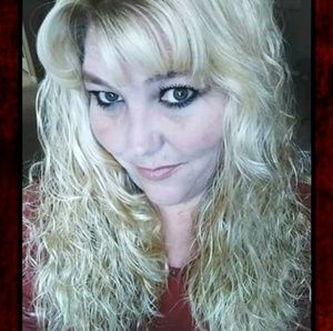 Meet your Posher, Becca